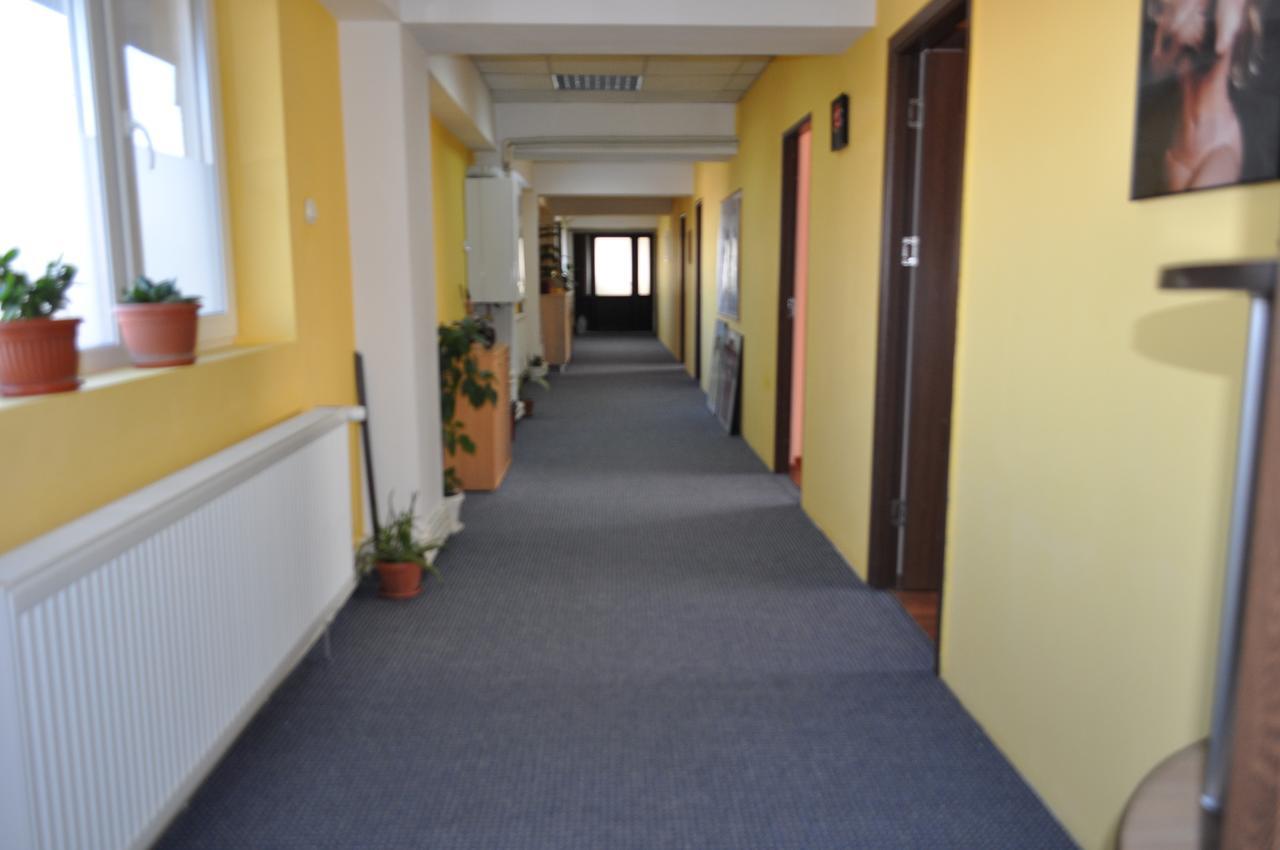 Casa Paul Hotel Galati  Bagian luar foto