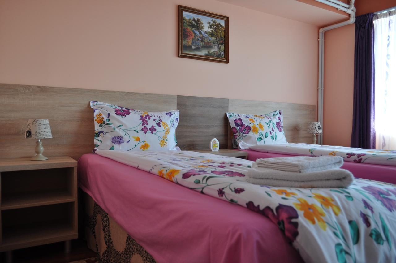 Casa Paul Hotel Galati  Bagian luar foto