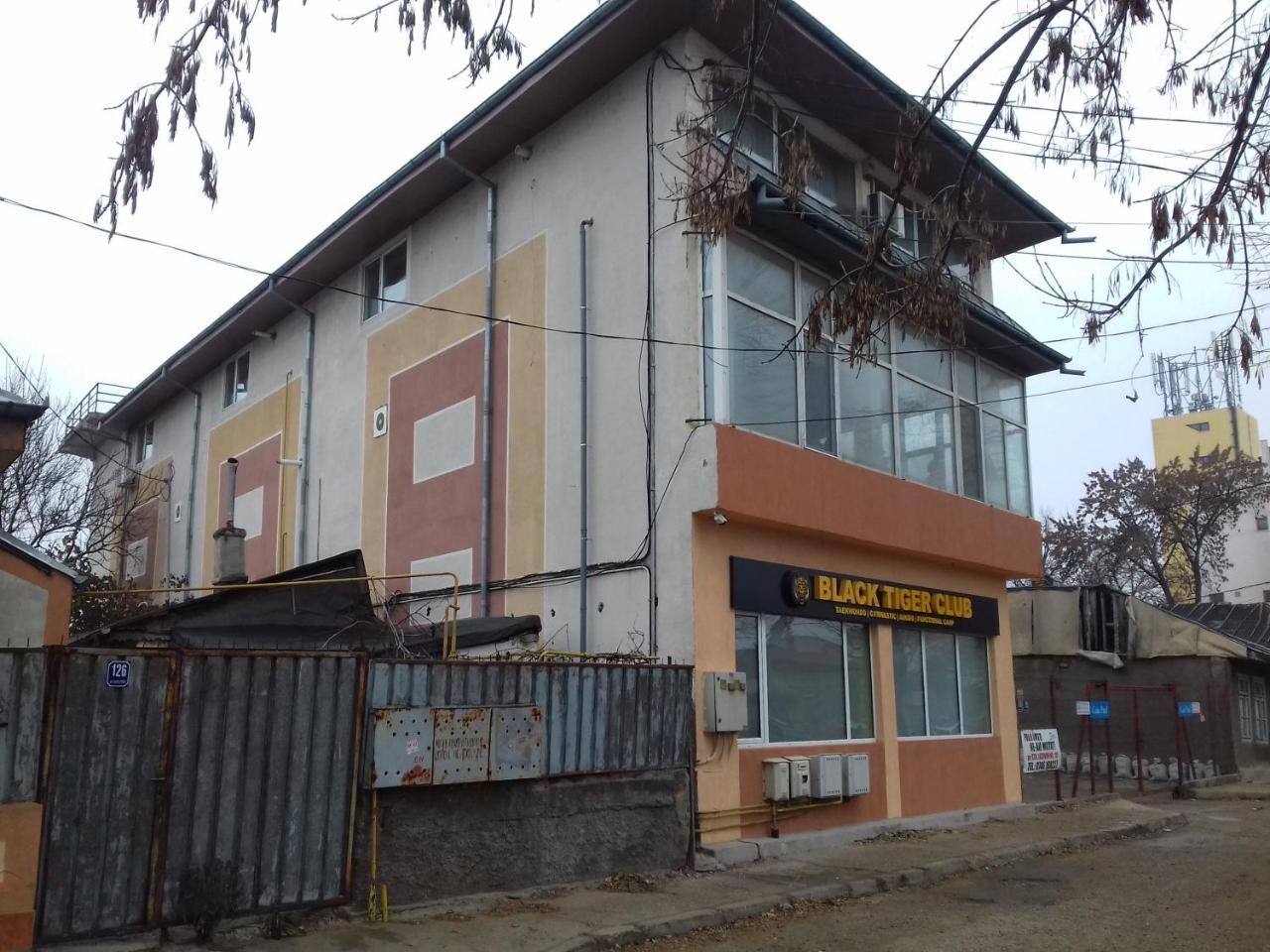 Casa Paul Hotel Galati  Bagian luar foto