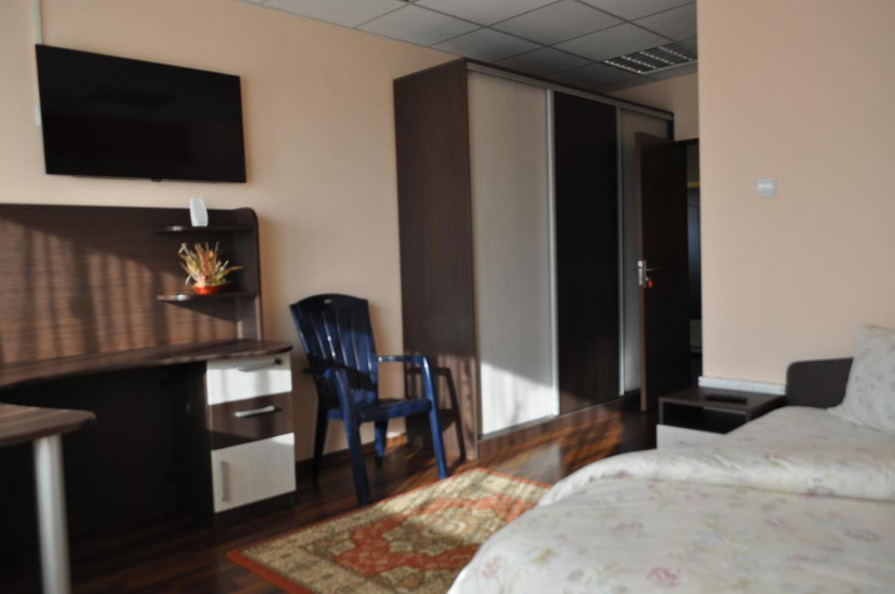Casa Paul Hotel Galati  Bagian luar foto