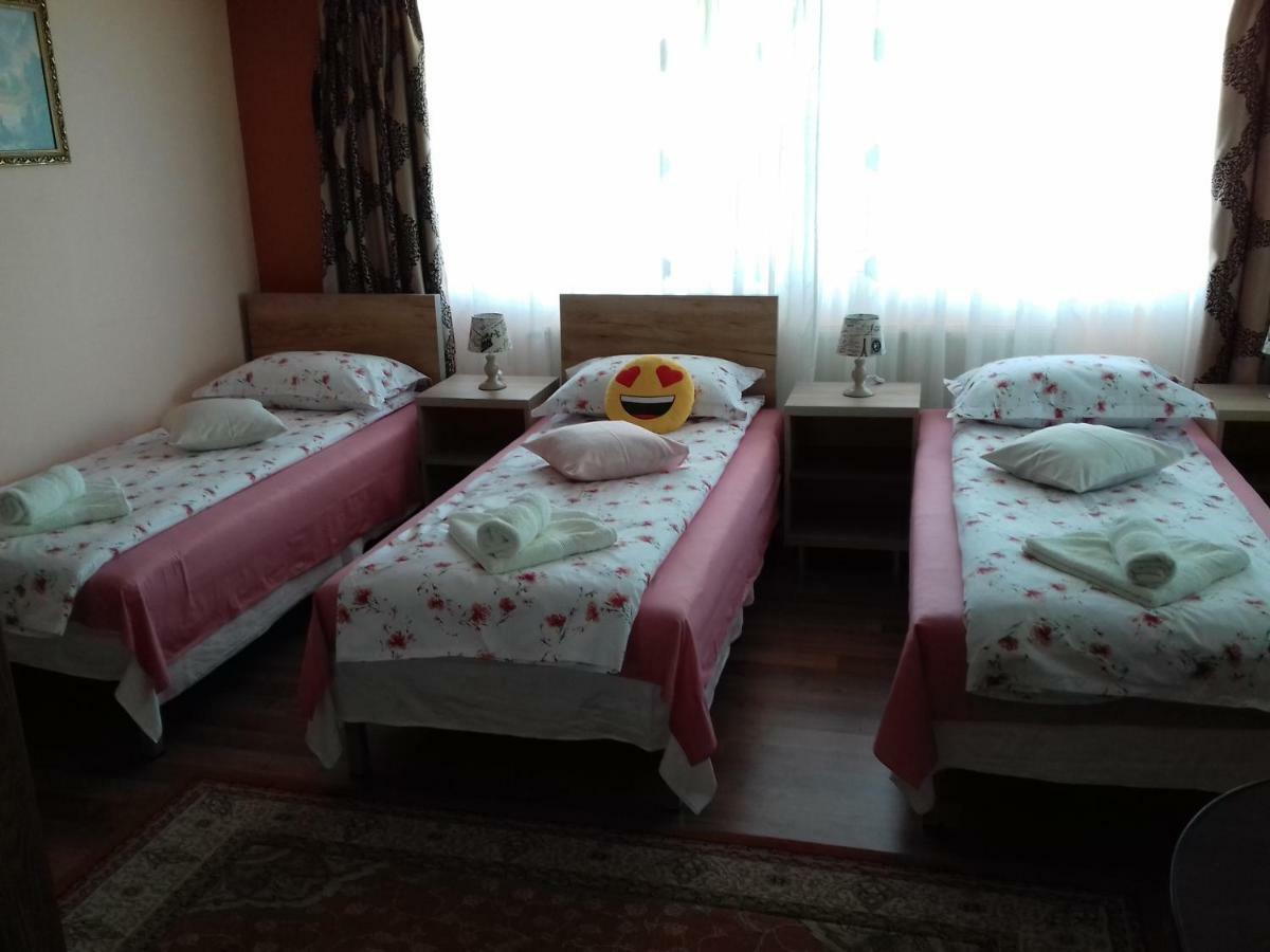 Casa Paul Hotel Galati  Bagian luar foto