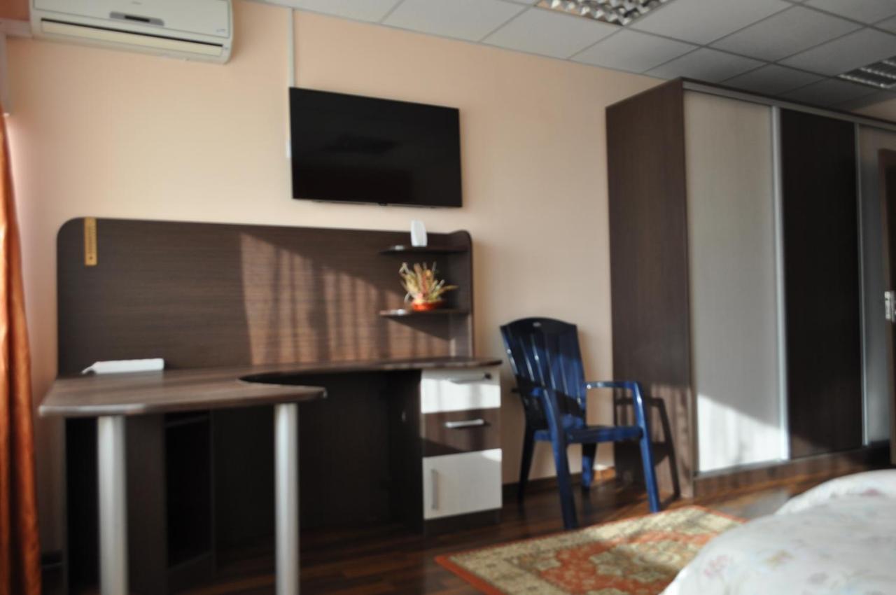 Casa Paul Hotel Galati  Bagian luar foto