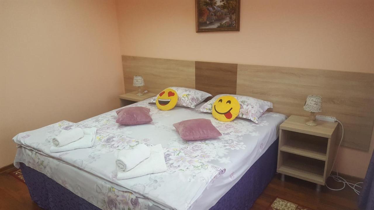 Casa Paul Hotel Galati  Bagian luar foto