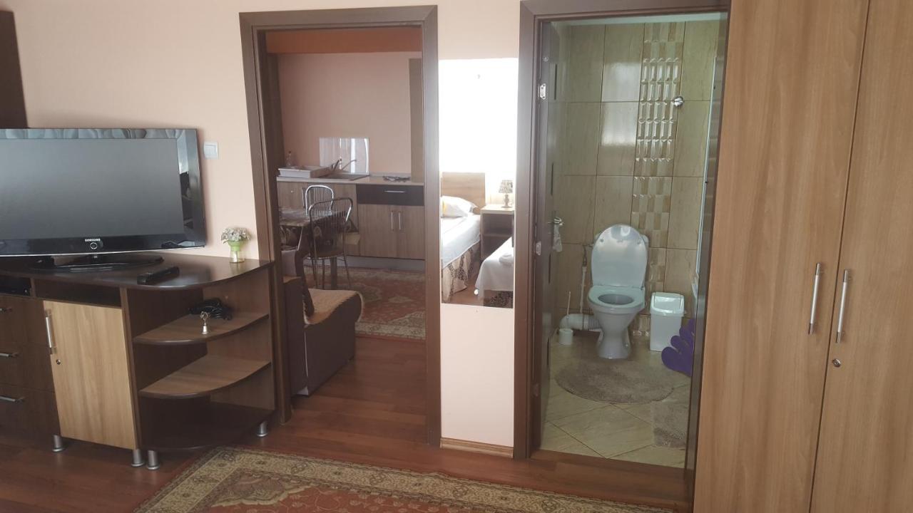 Casa Paul Hotel Galati  Bagian luar foto